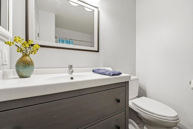 4544 CAMBRIDGE WAY, Carlsbad, CA 92010