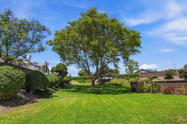4544 CAMBRIDGE WAY, Carlsbad, CA 92010