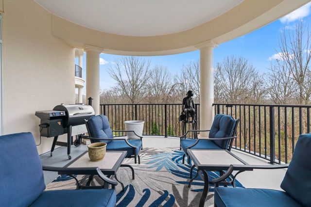 400 Warioto Way Apt 305, Ashland City, TN 37015