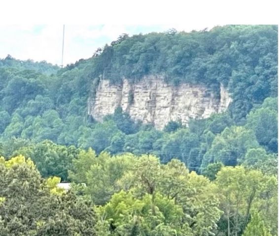 400 Warioto Way Apt 305, Ashland City, TN 37015