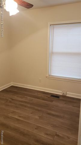 195 W Strathmore Avenue, Pontiac, MI 48340