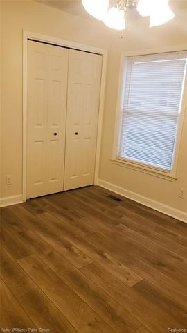 195 W Strathmore Avenue, Pontiac, MI 48340