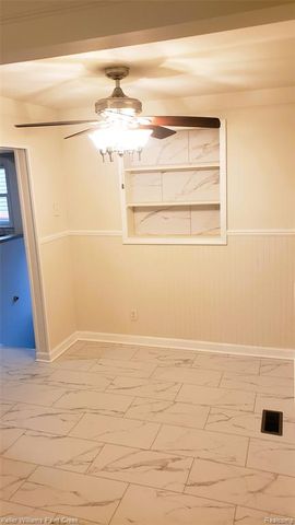 195 W Strathmore Avenue, Pontiac, MI 48340