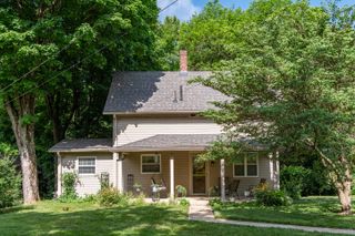 202 Dewey Avenue, Urbana, OH 43078