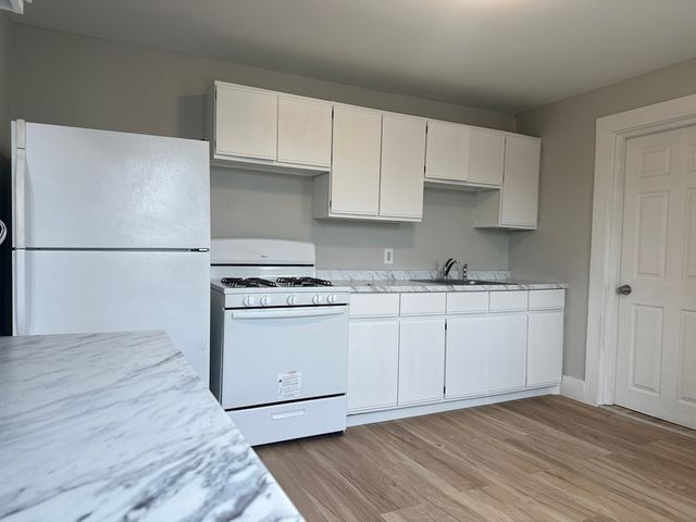 159 East Central St 2nd fl, Franklin, MA 02038