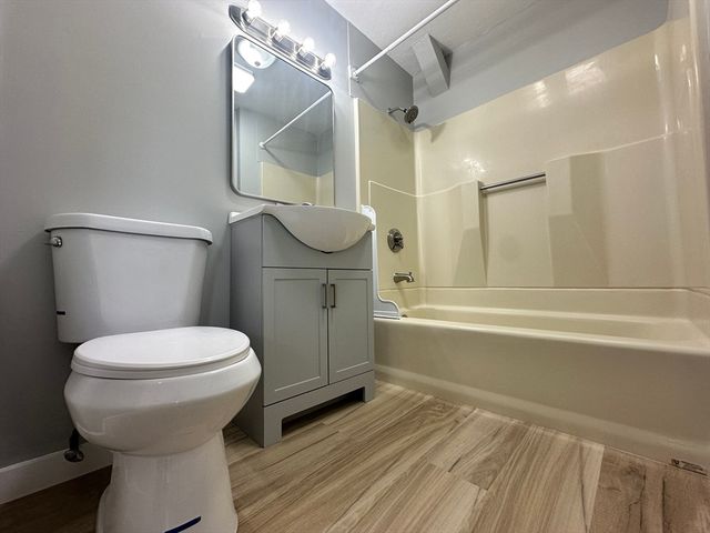 159 East Central St 2nd fl, Franklin, MA 02038