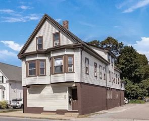 159 East Central St 2nd fl, Franklin, MA 02038