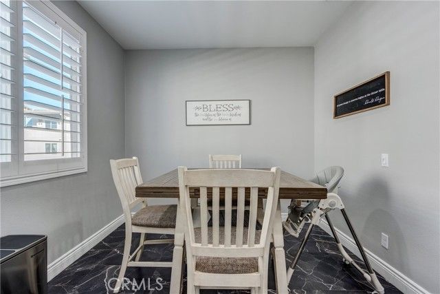 625 Savi Drive 102, Corona, CA 92878