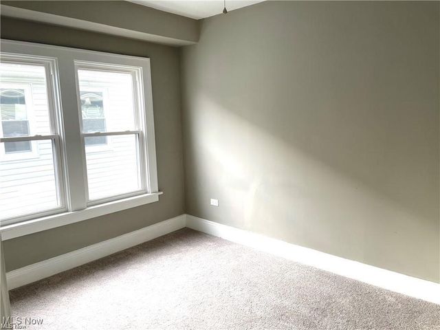 2119 Waterbury Road, Lakewood, OH 44107