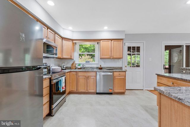 3600 HILL ST, Fairfax, VA 22030