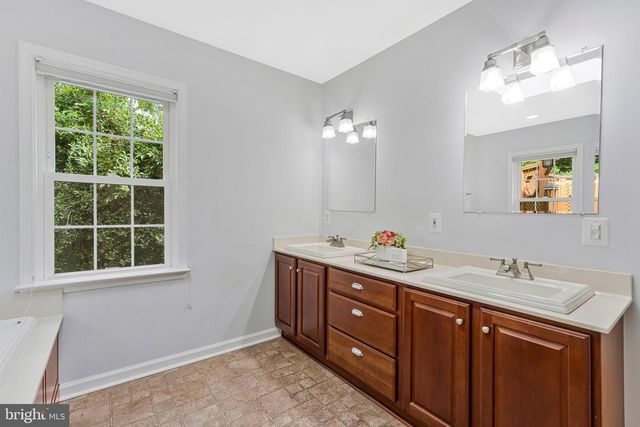 3600 HILL ST, Fairfax, VA 22030