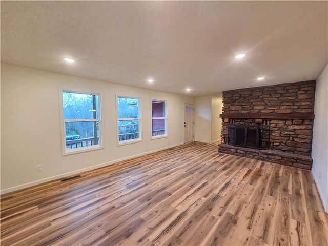 29 Worcester Drive, Bella Vista, AR 72714