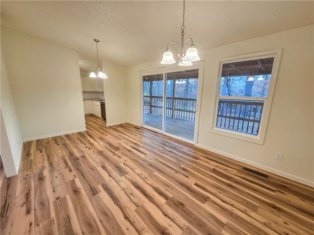 29 Worcester Drive, Bella Vista, AR 72714