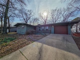 29 Worcester Drive, Bella Vista, AR 72714