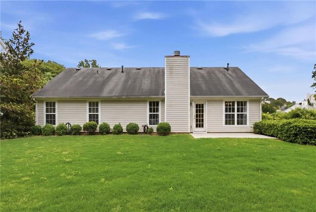 8790 Baycreek Lane, Gainesville, GA 30506