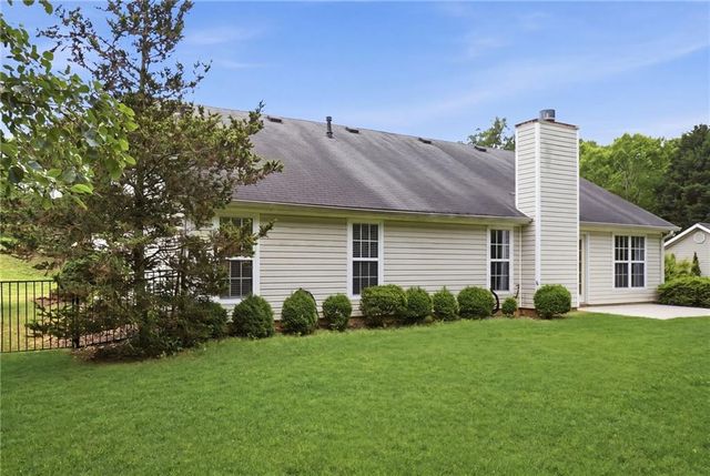 8790 Baycreek Lane, Gainesville, GA 30506