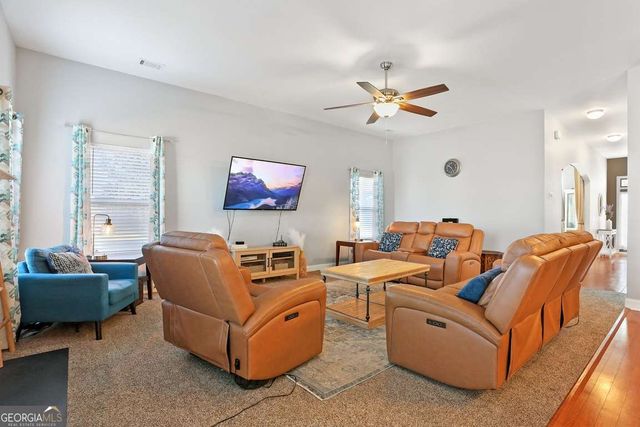 303 Lakeside Boulevard, Port Wentworth, GA 31407