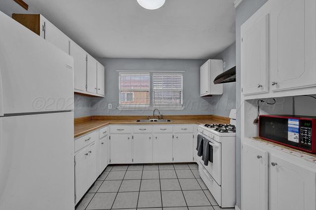 2106 S CLEVELAND Street, Amarillo, TX 79103