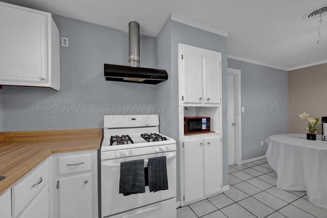 2106 S CLEVELAND Street, Amarillo, TX 79103