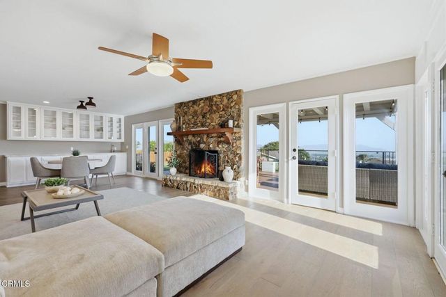 585 Otero Court, Camarillo, CA 93010
