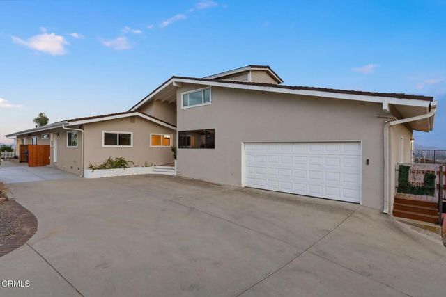 585 Otero Court, Camarillo, CA 93010