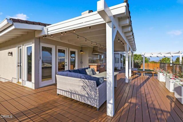 585 Otero Court, Camarillo, CA 93010
