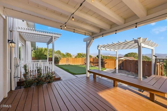 585 Otero Court, Camarillo, CA 93010