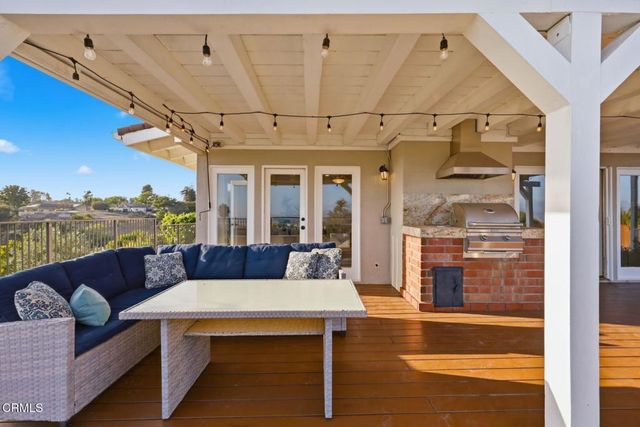 585 Otero Court, Camarillo, CA 93010