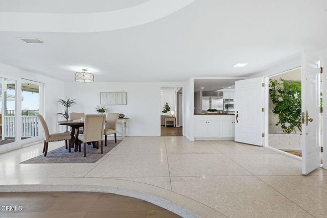 585 Otero Court, Camarillo, CA 93010
