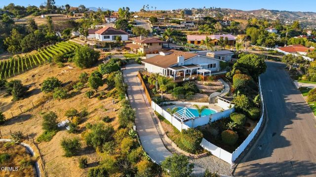 585 Otero Court, Camarillo, CA 93010