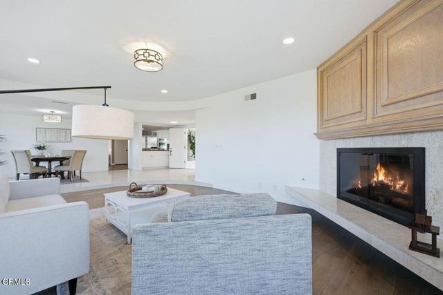 585 Otero Court, Camarillo, CA 93010