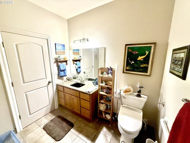19244 CANTATA Dr, Oregon City, OR 97045