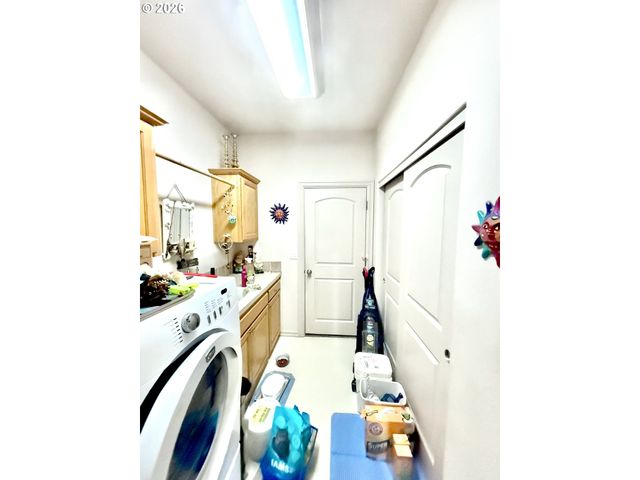 19244 CANTATA Dr, Oregon City, OR 97045