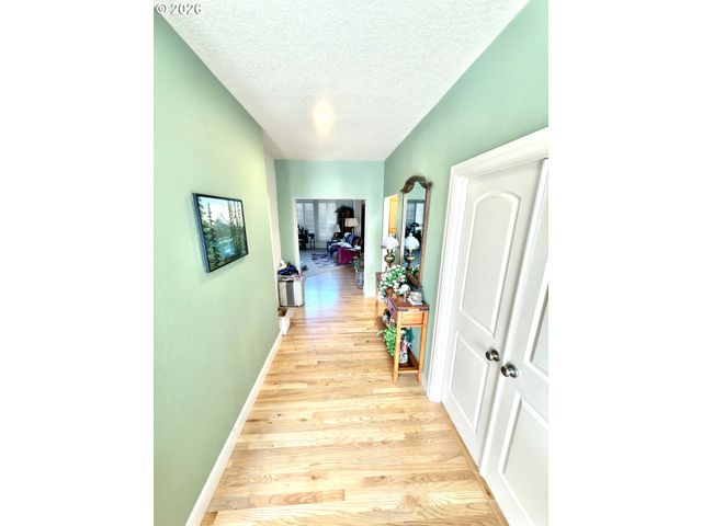 19244 CANTATA Dr, Oregon City, OR 97045