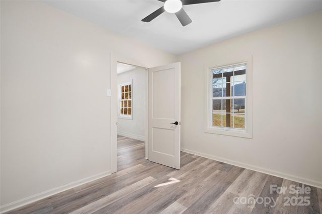 1901 Murray Road, Canton, NC 28716