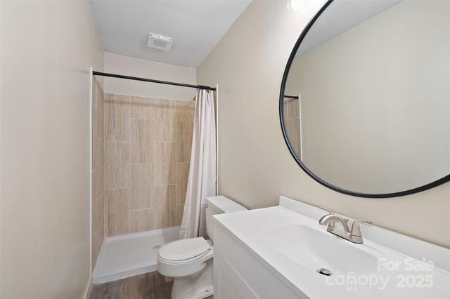 1901 Murray Road, Canton, NC 28716