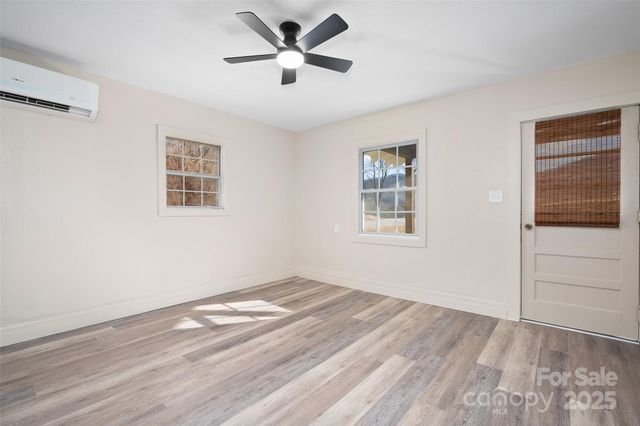 1901 Murray Road, Canton, NC 28716