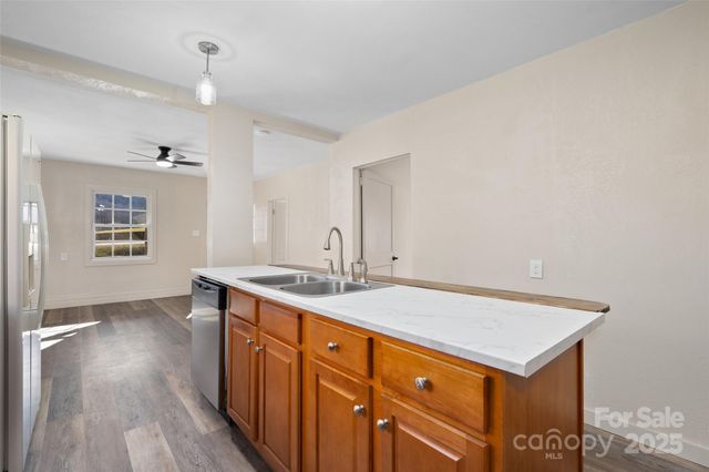 1901 Murray Road, Canton, NC 28716