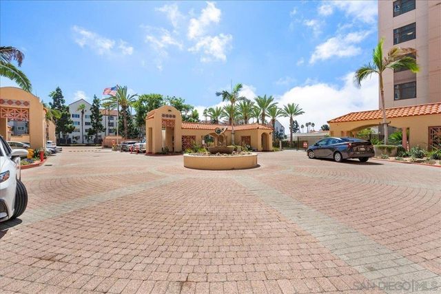 3890 Nobel Dr 1104, San Diego, CA 92122