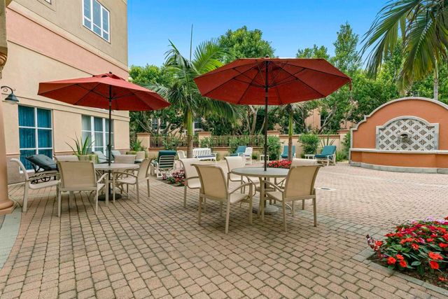 3890 Nobel Dr 1104, San Diego, CA 92122