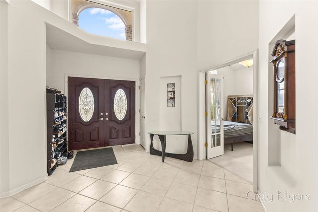 642 Swan River Drive, Benton Harbor, MI 49022