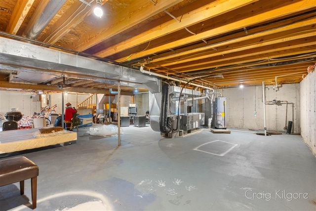 642 Swan River Drive, Benton Harbor, MI 49022