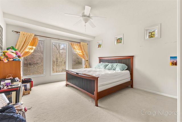 642 Swan River Drive, Benton Harbor, MI 49022