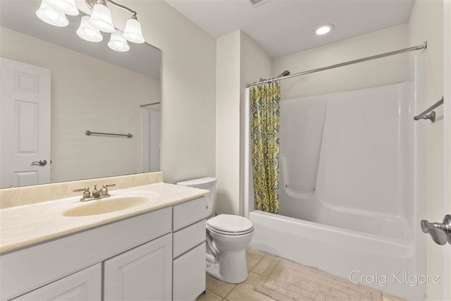 642 Swan River Drive, Benton Harbor, MI 49022