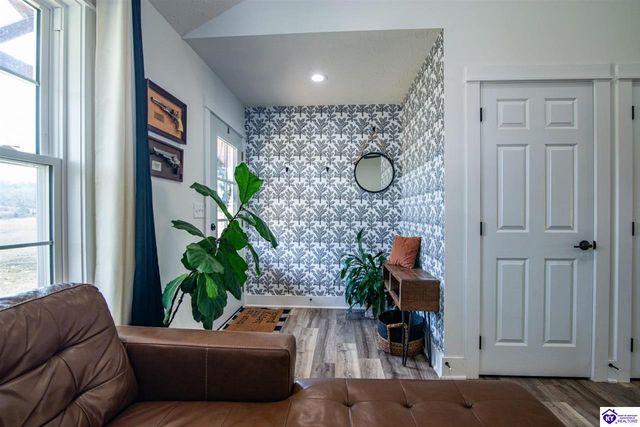 10435 Millerstown Road, Clarkson, KY 42726