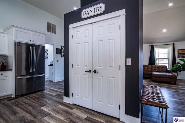 10435 Millerstown Road, Clarkson, KY 42726