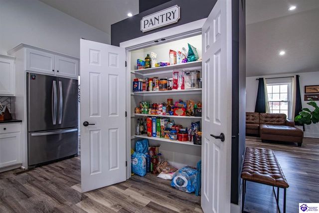 10435 Millerstown Road, Clarkson, KY 42726