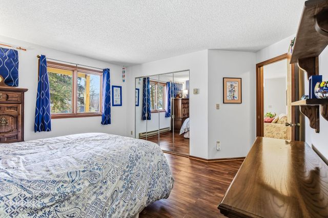 1581 Wheelock Lane 101, Saint Paul, MN 55117