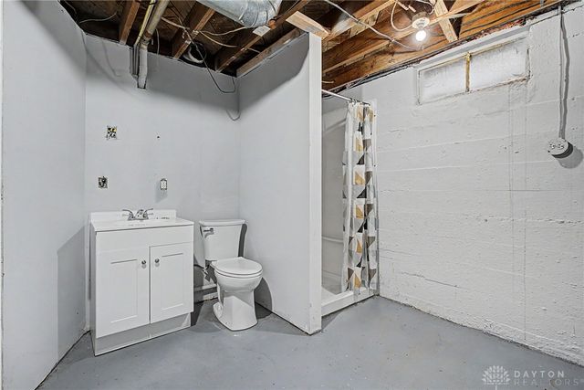 1742 S Smithville Road, Dayton, OH 45410