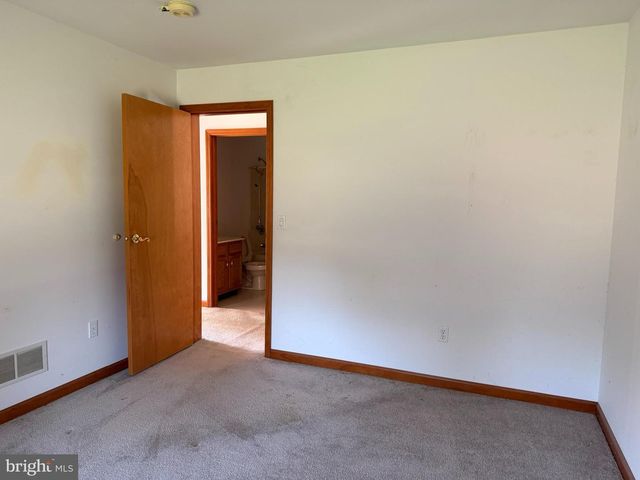 261 ANDREWS LAKE RD, Felton, DE 19943